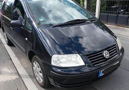 VW Sharan Volkswagen 1.9TDI Family+NEUER TÜV