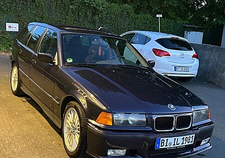 BMW 320i touring TÜV neu /Dachhimmel neu/8Fach berei