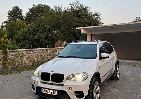 BMW X5 xDrive30d AUT 196.000 km PANORAMA GARAGENWA