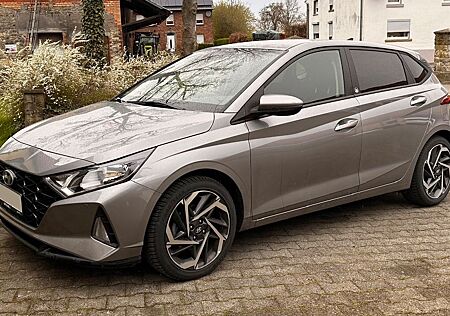 Hyundai i20/74kW/Edition 30+/Bose Sound/erste Hand