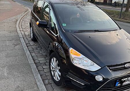 Ford S-Max 2,2 TDCi 147kW DPF Titanium X Titanium X