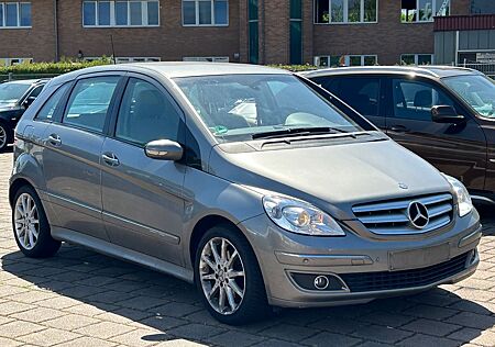 Mercedes-Benz B 200 klima leder