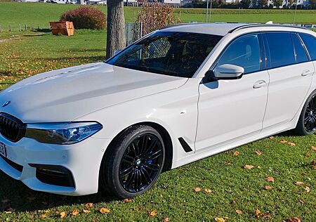 BMW 540i xDrive Touring A -