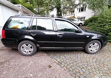 VW Golf Volkswagen 1.6 FSI Variant Special