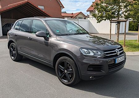 VW Touareg Volkswagen 3.0 V6 TDI Tiptronic BMT Terrain Tec...