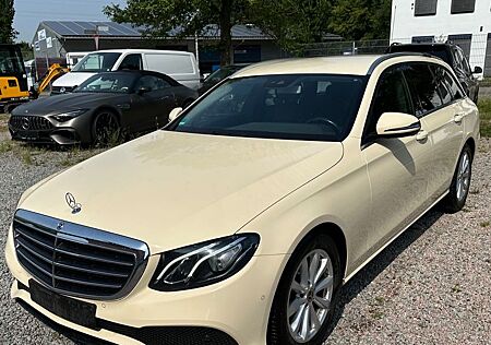 Mercedes-Benz E 200 E 200d E -Klasse T-Modell Taxi