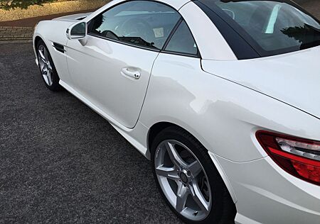 Mercedes-Benz SLK 250 BlueEFFICIENCY Liebhaberfahrzeug Garage