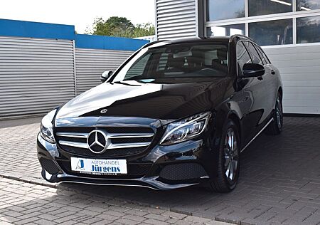 Mercedes-Benz C 250 C250dT/LED/DTHZ/DAB/AHK/360°/BURMESTER/AIRMATIC