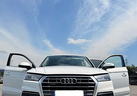 Audi Q5 40 TDI S tronic quattro sport