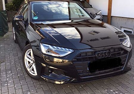 Audi A4 35 TFSI S tronic advanced advanced