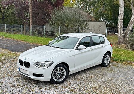 BMW 120 d Lim. 5-trg.|WEISS| XENON*LEDER*NAVI*
