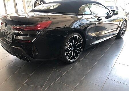 BMW M850i xDRIVE CABRIO/M-PERFORM./HUD/LASER/20"
