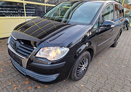 VW Touran Volkswagen Conceptline 7 Sitze