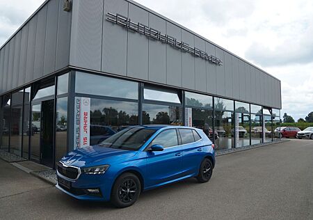 Skoda Fabia 110PS Style mit AHK!VIRT!M-LK!SH!PDC!A-GAR