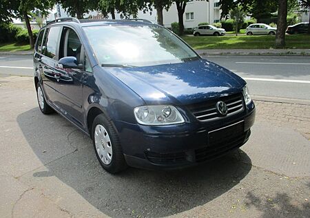 VW Touran Volkswagen Conceptline 7 Sitze
