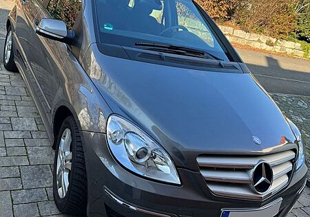 Mercedes-Benz B 180 CDI - Klima/Sitzheizung/PDC