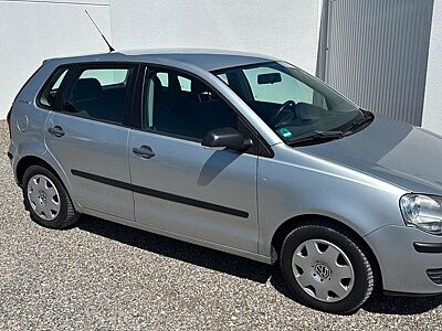 Volkswagen Polo Tour 5-Türer Klima SHZ nur 160tkm TÜV neu