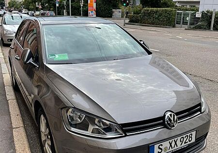 VW Golf Volkswagen *scheckheft*panoramadach*sitzheizung*