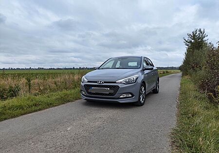 Hyundai i20 1.4 INTRO EDITION INTRO EDITION