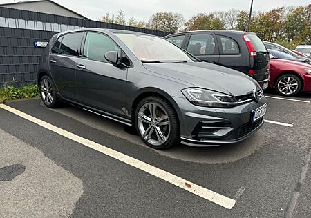 VW Golf Volkswagen 2.0 TDI DSG R-Line PANO/SHZ/NAVI/DYNAUDIO