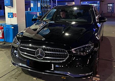 Mercedes-Benz E 200 E200 AVANTGARDE/MBUX High-End/Business Paket