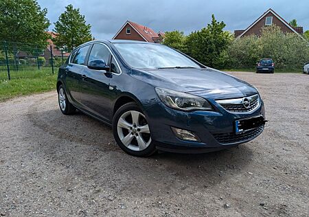 Opel Astra 1.4 Turbo / SERVICE NEU / TÜV AUF WUNSCH