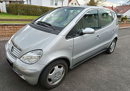 Mercedes-Benz A 160 A160 L ELEGANCE+Anhängerkupplung - 8fach bereift