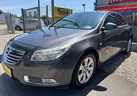 Opel Insignia A Lim. Edition*Scheckheft*Neu Tüv*2.0*