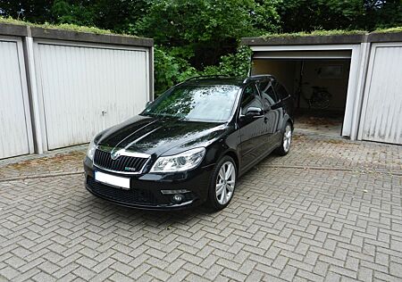 Skoda Octavia RS 2.0 TFSI | STEUERKETTE NEU | BI-XENON | LEDER