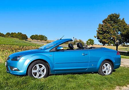 Ford Focus CC 2,0 Titanium Titanium