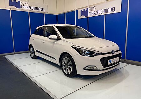 Hyundai i20 YES! GOLD 1.4 101Ps *SHZ*Temp*RFK*Navi*Ahk*
