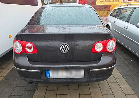 VW Passat Volkswagen 2.0 TDI Garantie 125kW Comfortline...