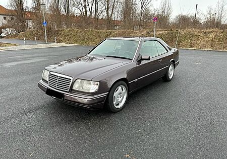 Mercedes-Benz CE 220