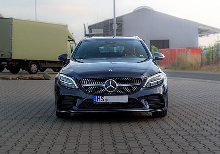 Mercedes-Benz C 300 T Autom. 2xAMG,Pano,AHK,19 Zoll Alu