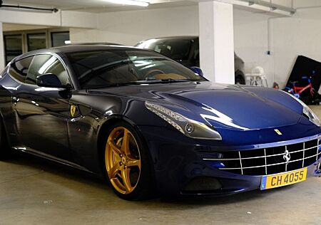 Ferrari FF 6,3 V12 4x4 -