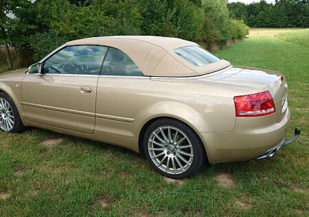 Audi A4 3.2 FSI tiptronic quattro Cabriolet