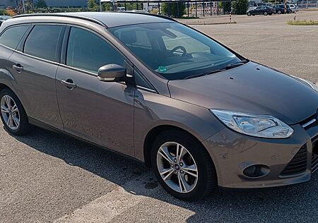 Ford Focus 1,6 EB 110kW SYNC Edition Turnier SYNC...