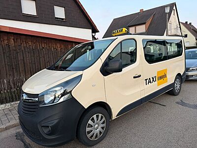 Opel Vivaro 1.6 Bi Turbo 9 Sitzer lang Klimaanlage