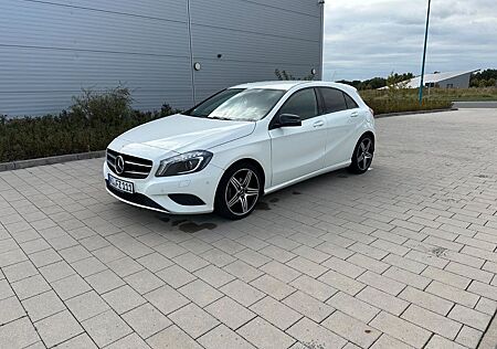 Mercedes-Benz A 180 CDI BlueEFFICIENCY DCT - NIGHT PAKET
