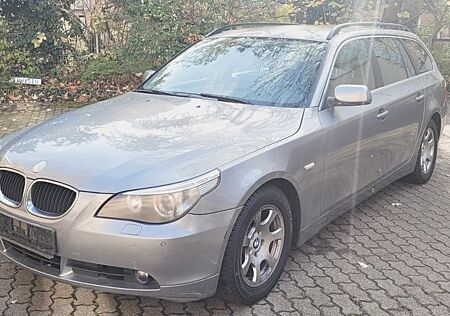 BMW 525d A touring -