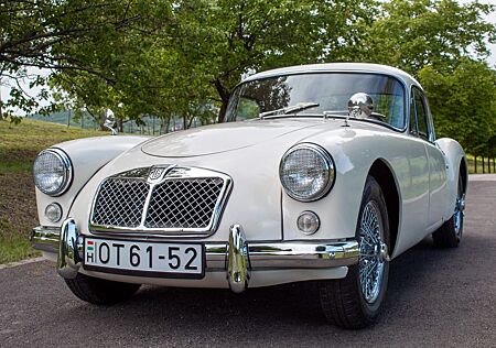 MG MGA Coupe OLDTIMER