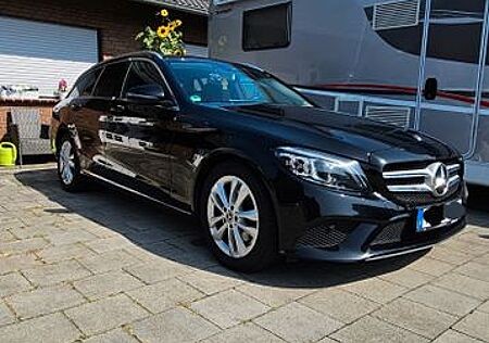 Mercedes-Benz C 220 d T Autom, MOPF, AHK, Scheckheftgepflegt