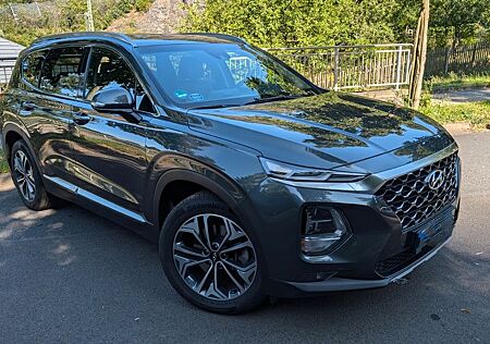 Hyundai Santa Fe 2.2 CRDi Signature 4WD DCT Signature