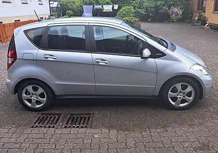 Mercedes-Benz A 160 Tüv+Insp neu 69tkm AHK+Klima+PDC vo/hi