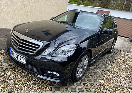 Mercedes-Benz E 200 T AMG Paket BlueEFFICIENCY AVANTGARDE