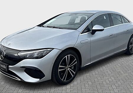 Mercedes-Benz EQE 300