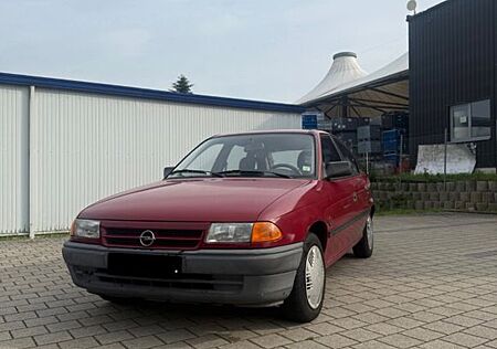 Opel Astra 1.6 GLS GLS