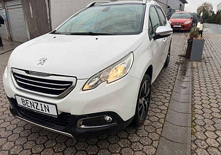 Peugeot 2008 Allure*1,6*Panorama*AHK*TÜV 05-2027