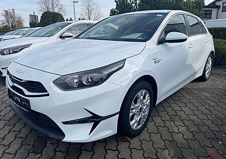 Kia Cee'd Ceed 1.5 T-GDI DCT Vision Komfort+