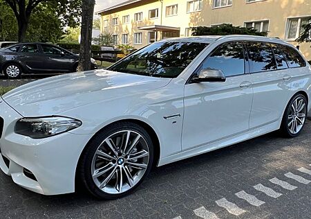 BMW M550d xDrive M/Softclose / Headup / Digi